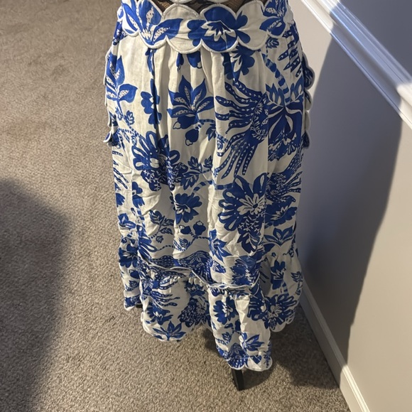 FARM @farmrio size small Chic Blue and White Floral Midi Dress - Picture 3 of 7